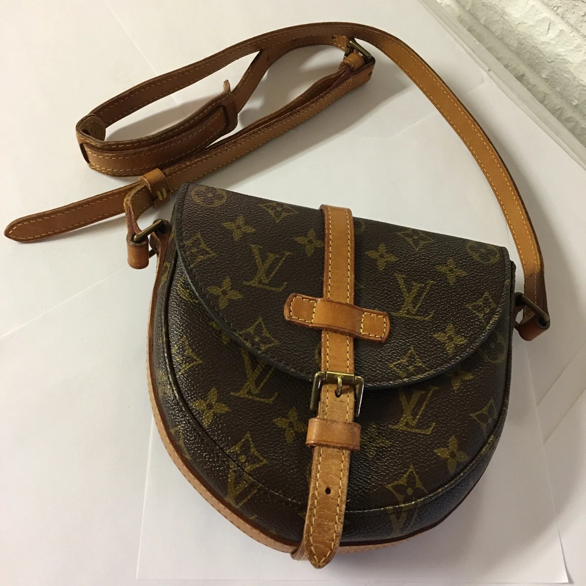 Authentic Louis Vuitton Vintage Crossbody Shoulder Bag Chantilly PM Monogram