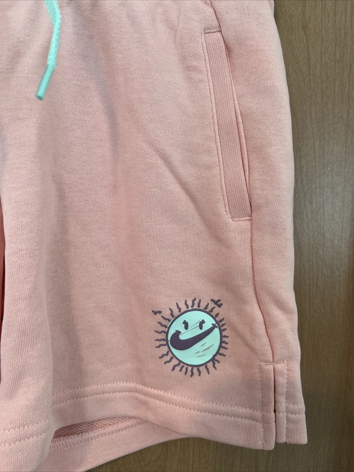 女孩耐克 Sun Club 运动锻炼短裤-中号粉色抽绳口袋 — 第 2/4 张图片