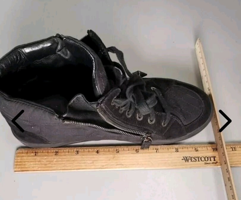 Chanel High Top Sneakers Quilted Suede And Canvas SZ 7-7.5 Good Condition image 9