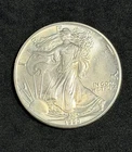 1990 ASE Silver Eagle Coin - 1 oz .999 Fine Uncirculated #001