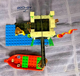 LEGO System 6244 Armada Sentry Vintage  Missing some pieces. with instructions