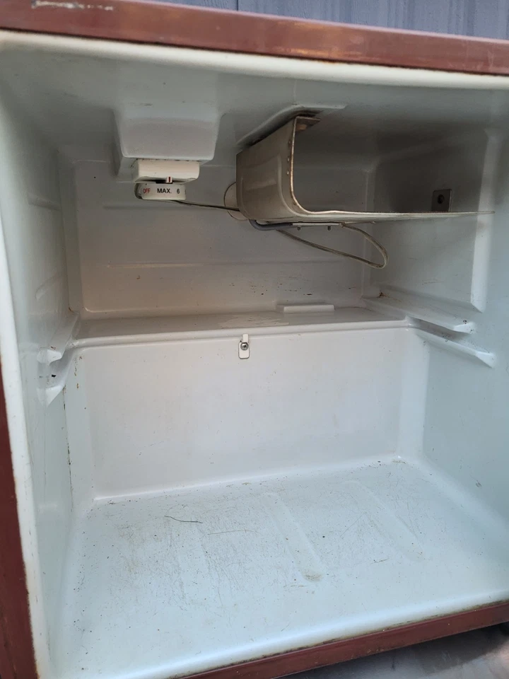Б/у холодильник Danby Brown Min - Изображение 2 из 4