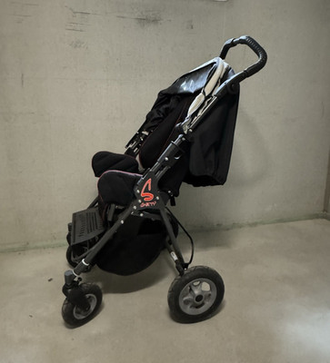 Thomashilfen Swifty Reha-Buggy faltbar, schwenkbare Räder, Fußstütze