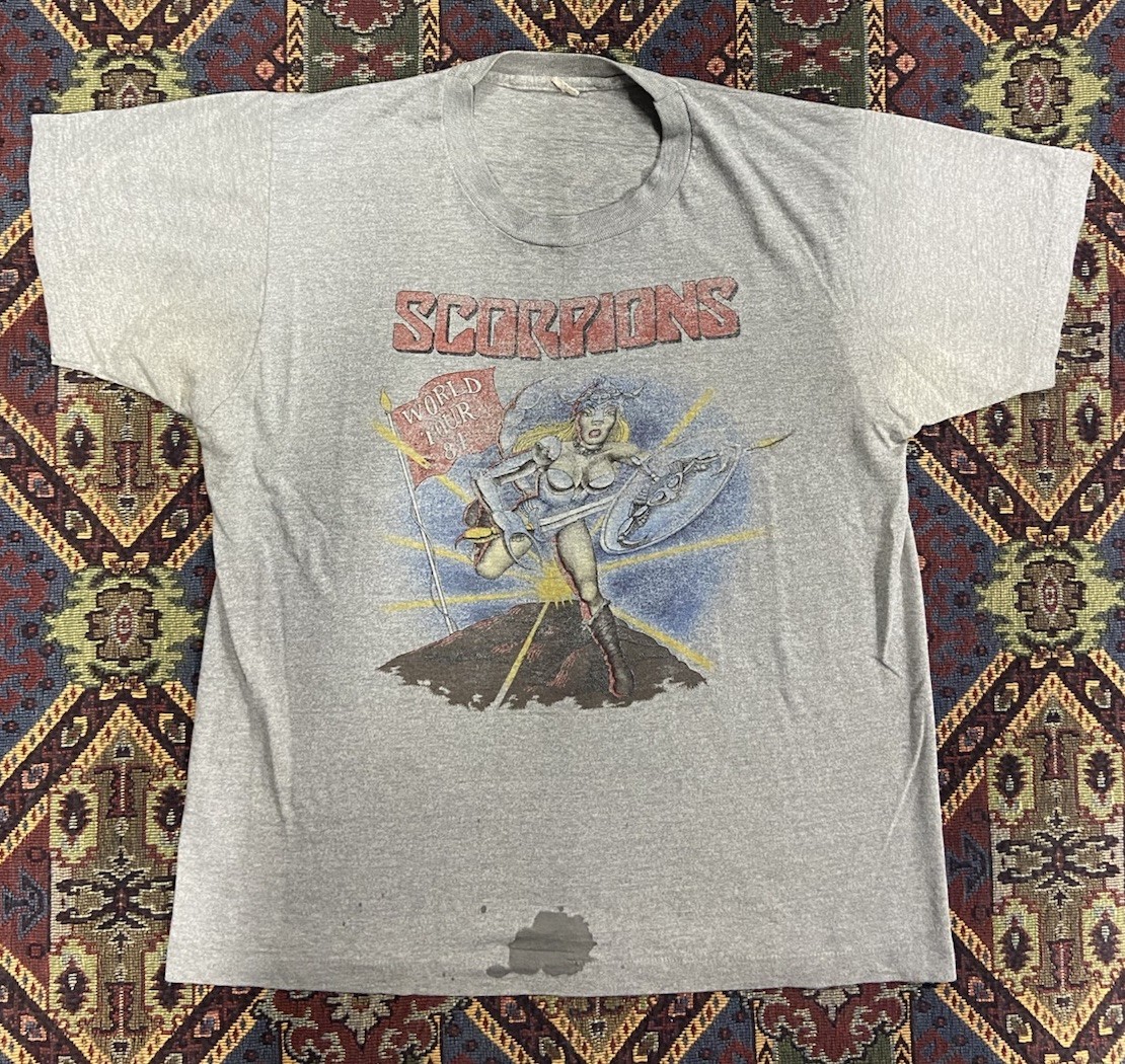 ヴィンテージ SCORPIONS バンT s-l1200.jpg