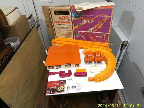 Vintage Hotwheels Redline Super-Charger Race set