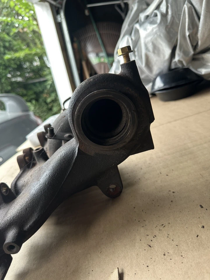 Coletor de escape 2005 Dodge Neon SRT-4 OEM - Imagem 2 de 3