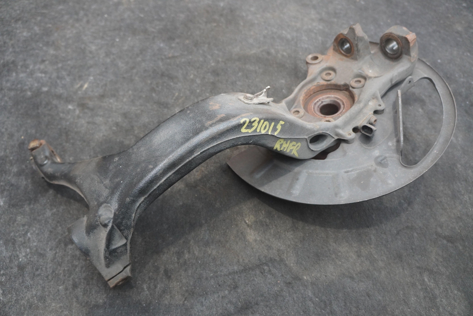 Front Right Spindle Knuckle Wheel Hub 3D0407254T OEM Bentley Continental GT 2005
