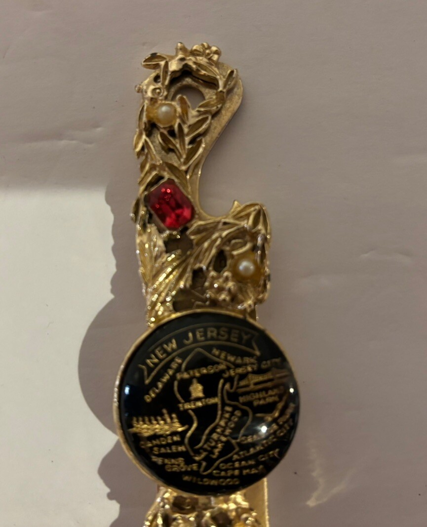 Picture 4 of 7