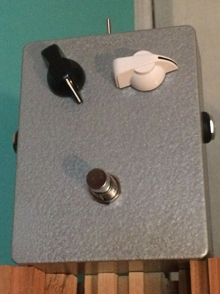 Pedal Fuzz Vox Tonebender MK1.5 Style Orig. SFT 337/OC76 Germanio ESCUCHAR Foto 2 de 4