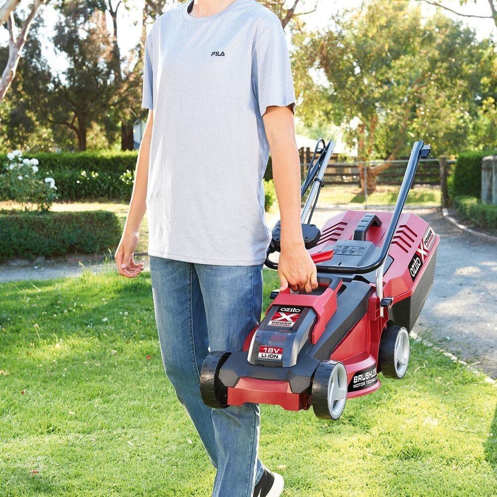NEW OZITO PXC 18V Cordless Electric Cylinder Lawn Mower PLUS 3Ah