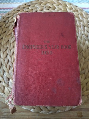 Das Jahrbuch des Ingenieurs der Formeln, Regeln, Tabellen, Daten & Memoranden für 1939