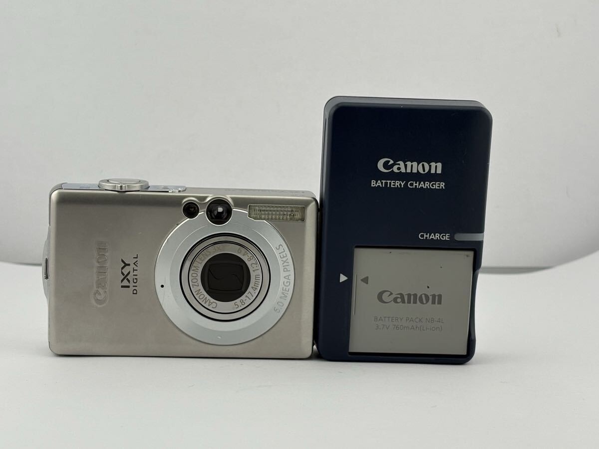 Canon IXY DIGITAL 70 Compact Digital Camera Used Small Scratches