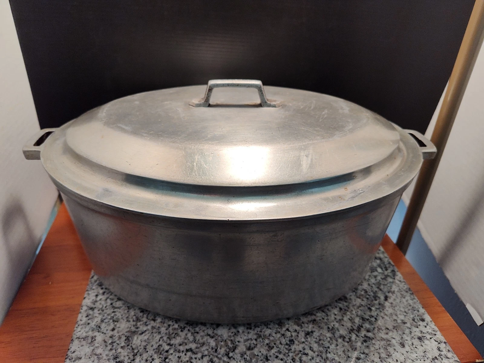 MCM Miracle Maid Cast Aluminum Roaster Dutch Oven Cooking Pot.