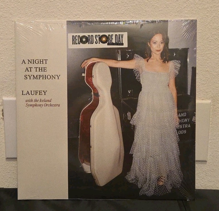 laufey at the symphony レコード・ストア・デイ2024