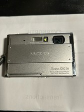 Olympus Stylus 1050 SW Digital Camera Silver With Pouch And New Battery See Pics