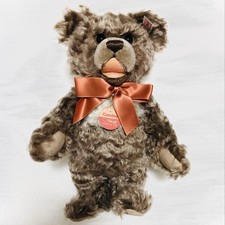 steiff teddy bear candy