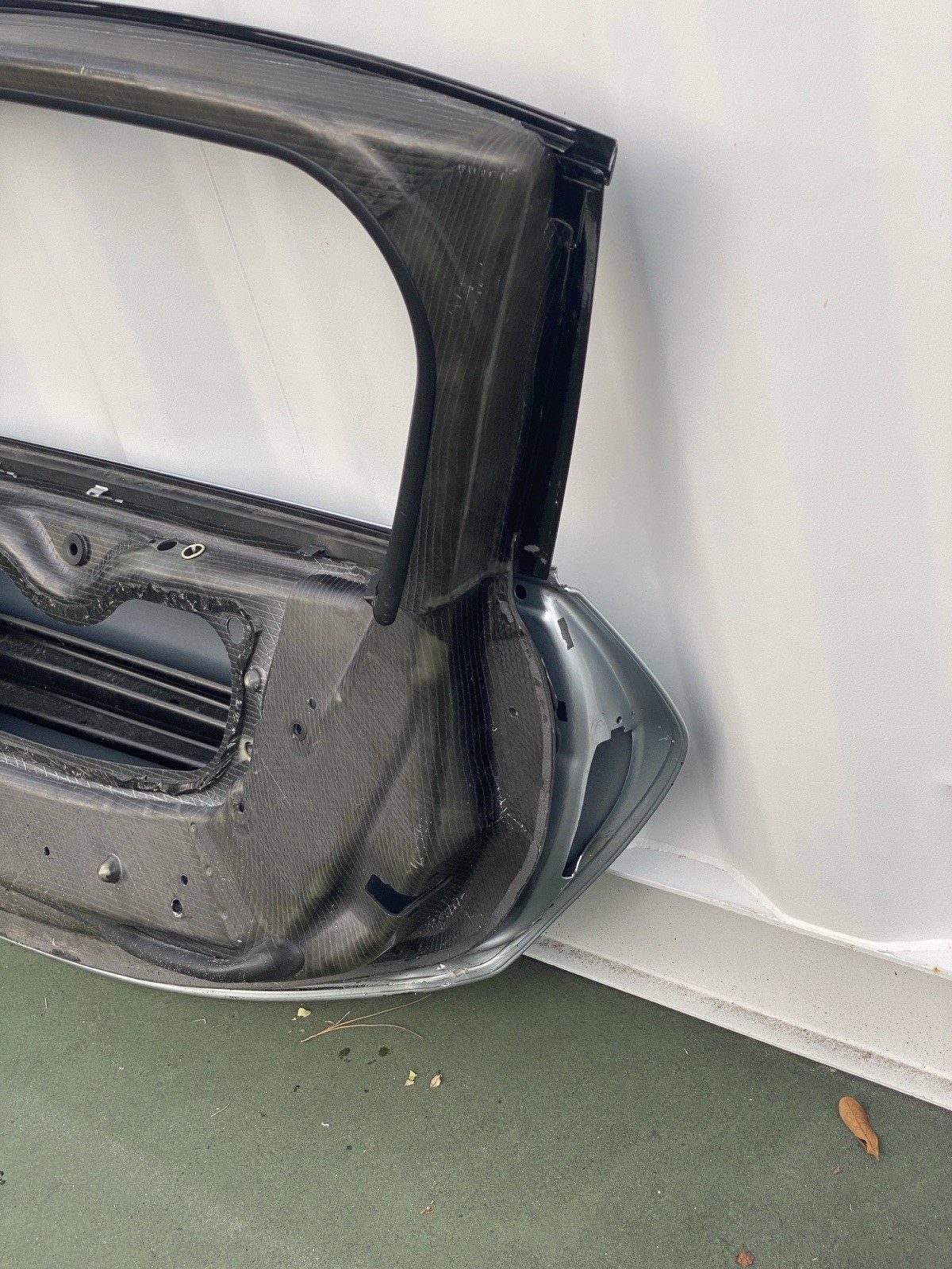 14-20 BMW I8 2015 Right Passenger Door Shell Panel