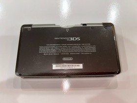 Nintendo 3DS Console Black System + Charger + Mario Kart 7 + SD Card + Case #2