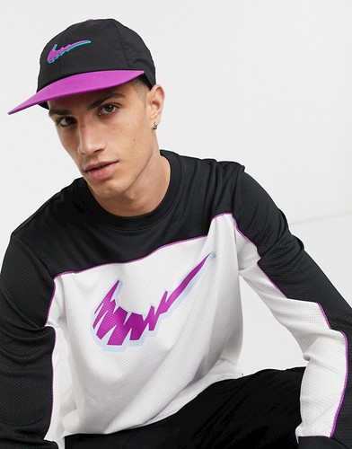 Nike SB Heritage 86 Logo Cap Mens Hat 