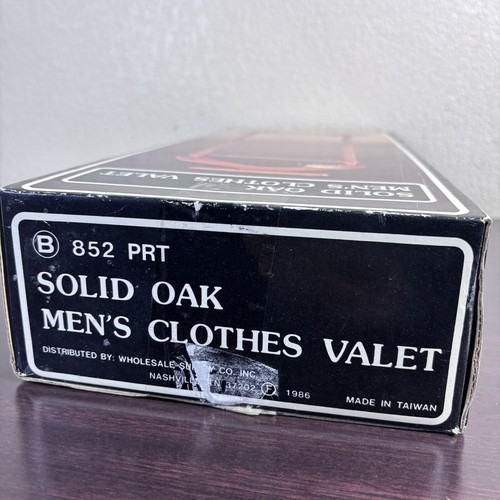 Vintage 1986 Solid Oak Men’s Clothes Clothing Valet By Wholesale Supply - Taiwan - Picture 8 of 12