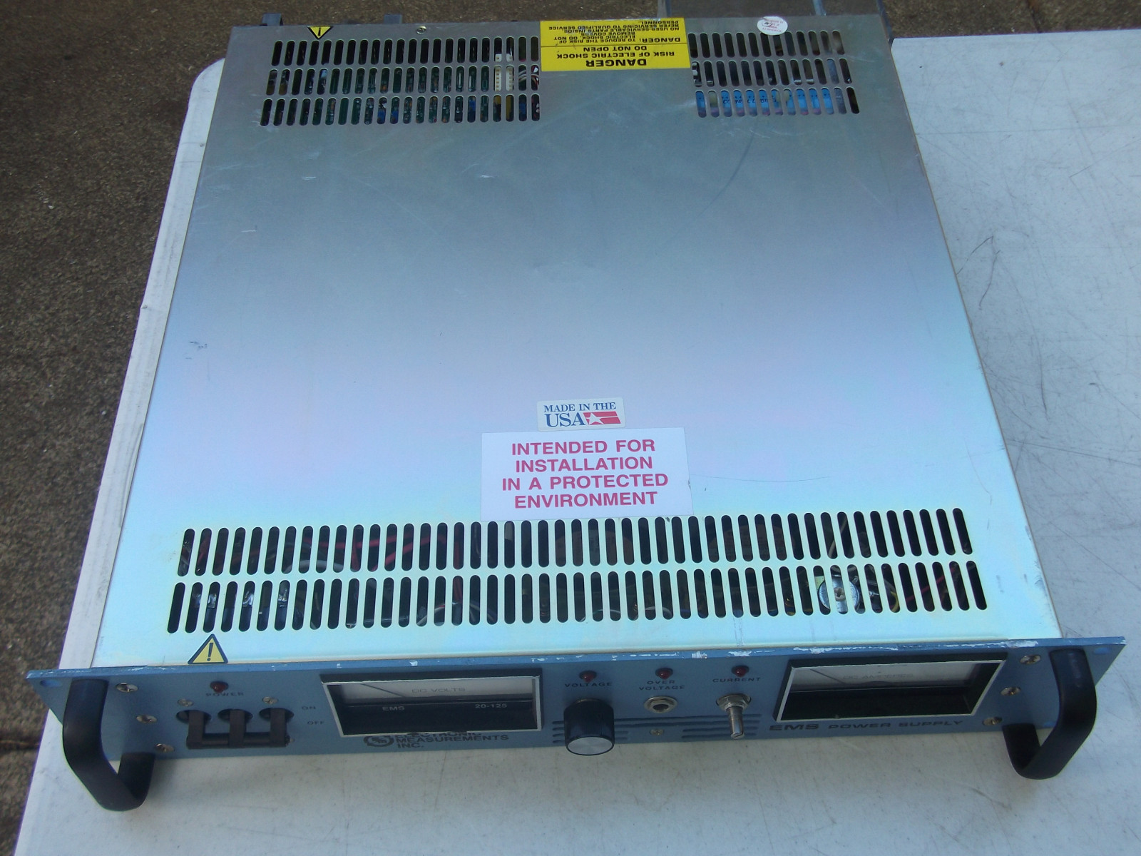 LAMBDA EMI REGULATED LOW RIPPLE DC POWER SUPPLY EMS 20-125-2 20VDC ...