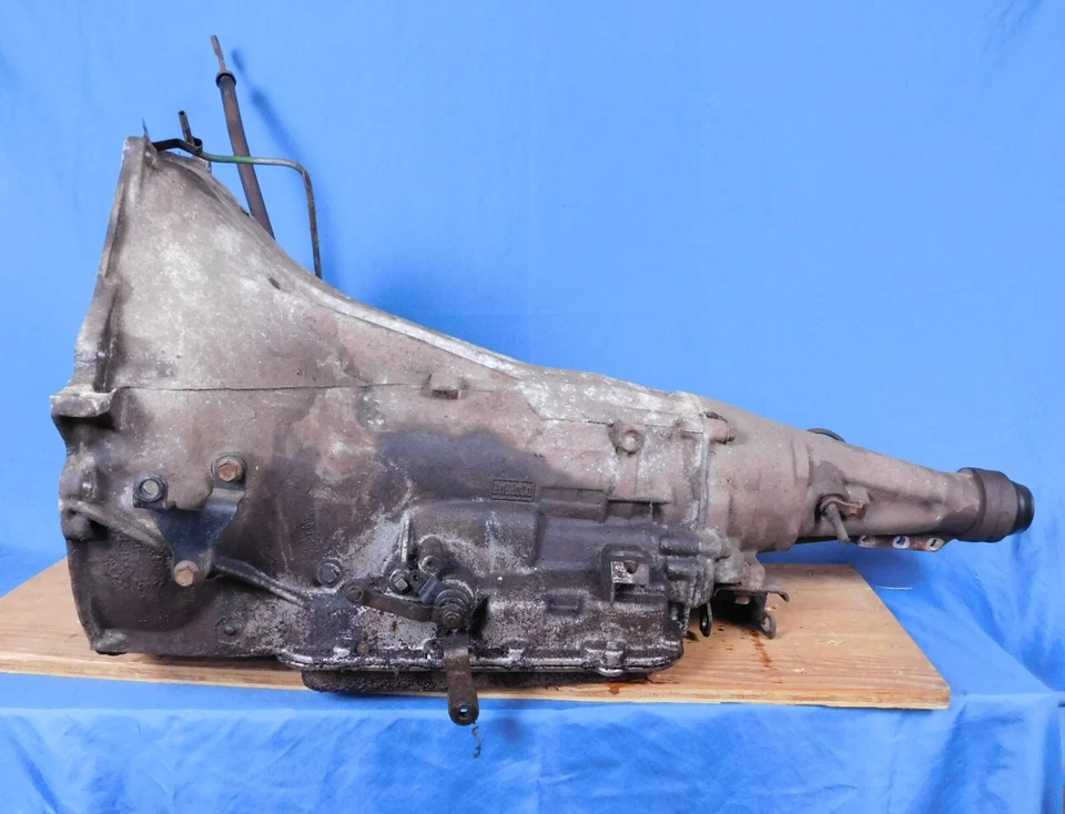 Ford Tbird Torino Cyclone C6 1970-71 eje trasero corto 429 transmisión Big Block Foto 2 de 4