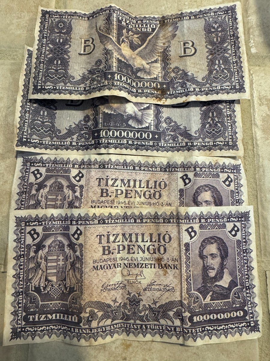 LOT OF 10, 🇭🇺 HUNGARIAN 10 QUINTILLION, 1946 B-PENGO, P-135