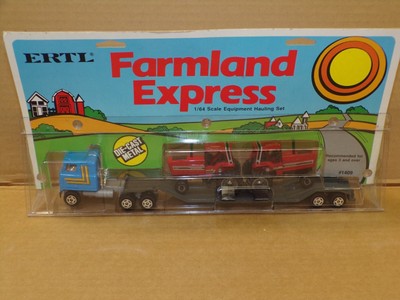 ERTL FARMLAND EXPRESS INTERNATIONAL EQUIPMENT HAULING SET #1409 - NEW OLD STOCK
