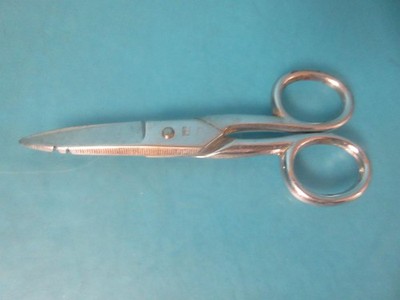 AWESOME VINTAGE KLEIN TOOLS 2100-7 5'' ELECTRICIAN'S SCISSORS STRIPPING NOTCHES