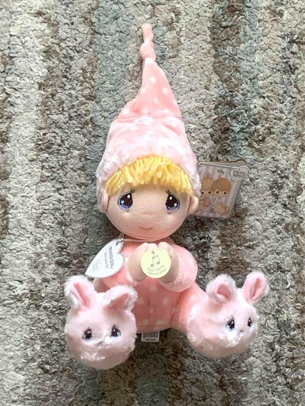 Aurora Precious Moments 9-1/2" Prayer Girl with Sound "Now I Lay Me Down - New