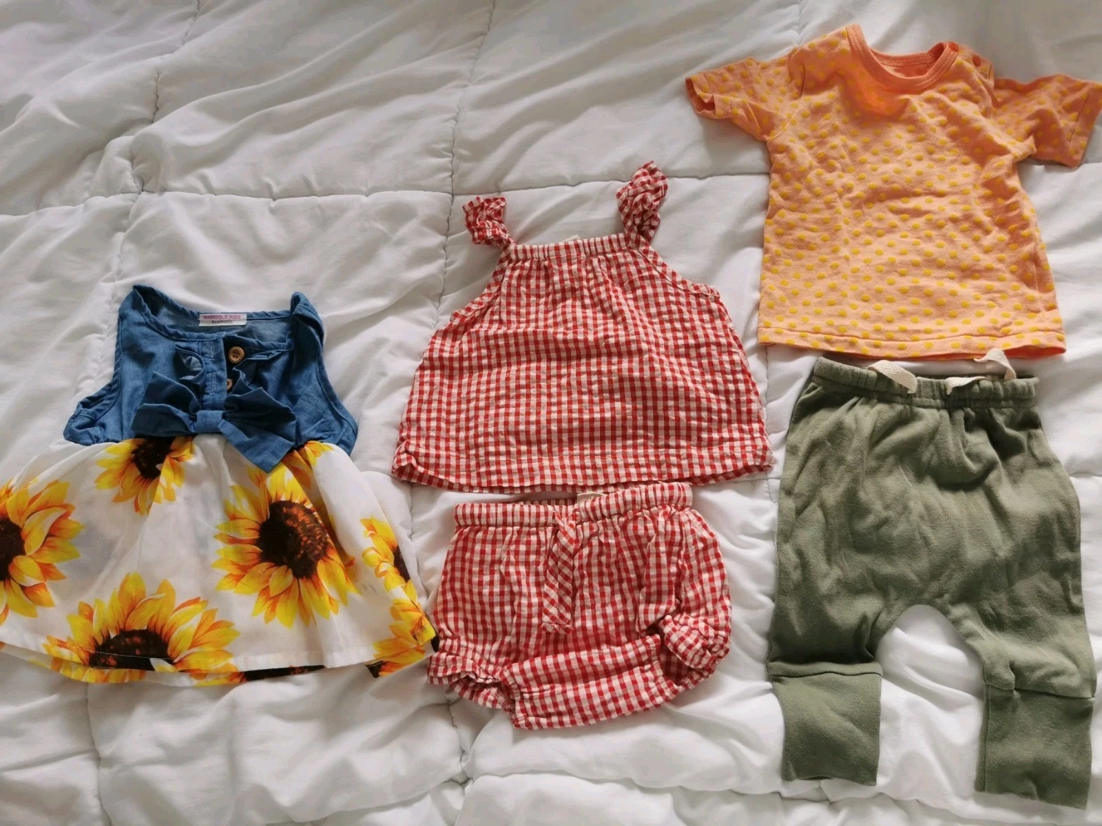 Baby girl clothes bundle-size000/0000