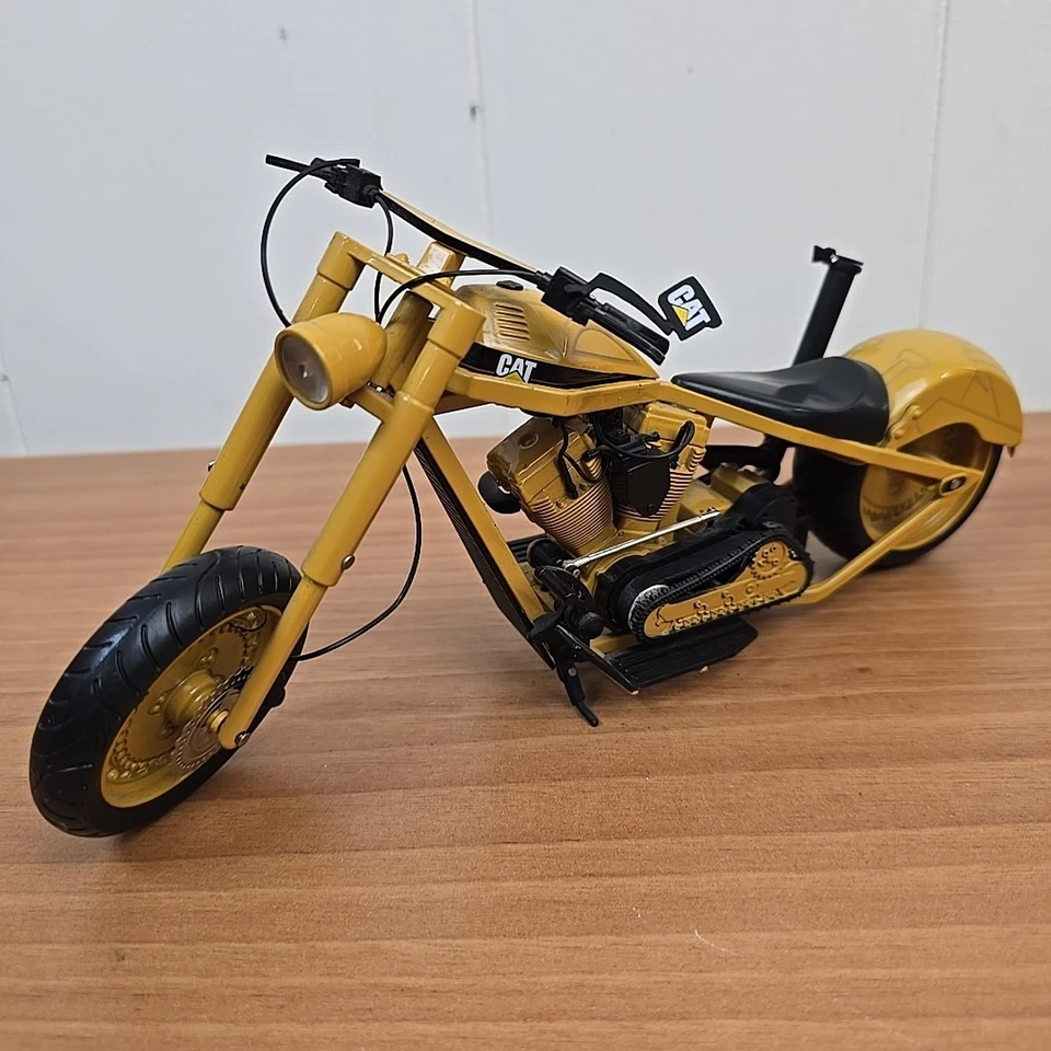RC2 Caterpillar CAT One Tough Ride Motorcycle 1:10 OCC - Image 2 of 4