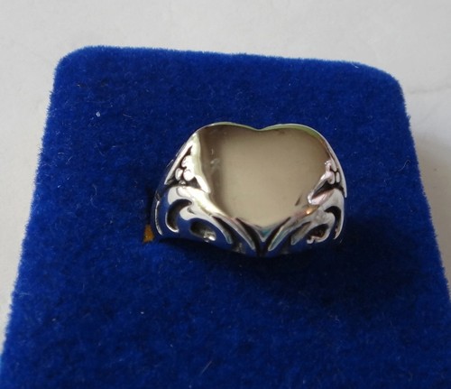 Clearance sale size 8 Sterling Silver 5 gram Fancy Heart 14mm wide Band Ring - Picture 2 of 10
