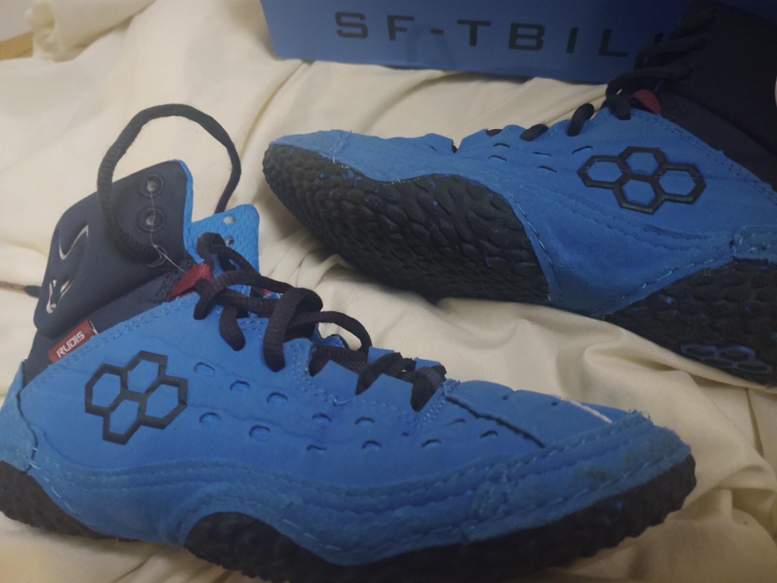 rudis wrestling shoes Size 4 eBay