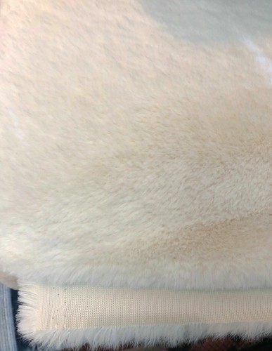 Ivory White Faux Fur Fabric, Premium Quality ECO Material for Coat Vest, by 1.0m - Picture 4 of 4