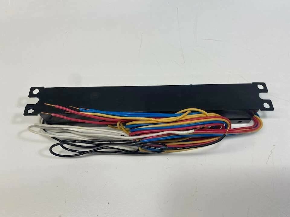 Alimentatore Elettronico TCP E4P321SUNVLE 120-277V, Alta Efficienza, Nuovo