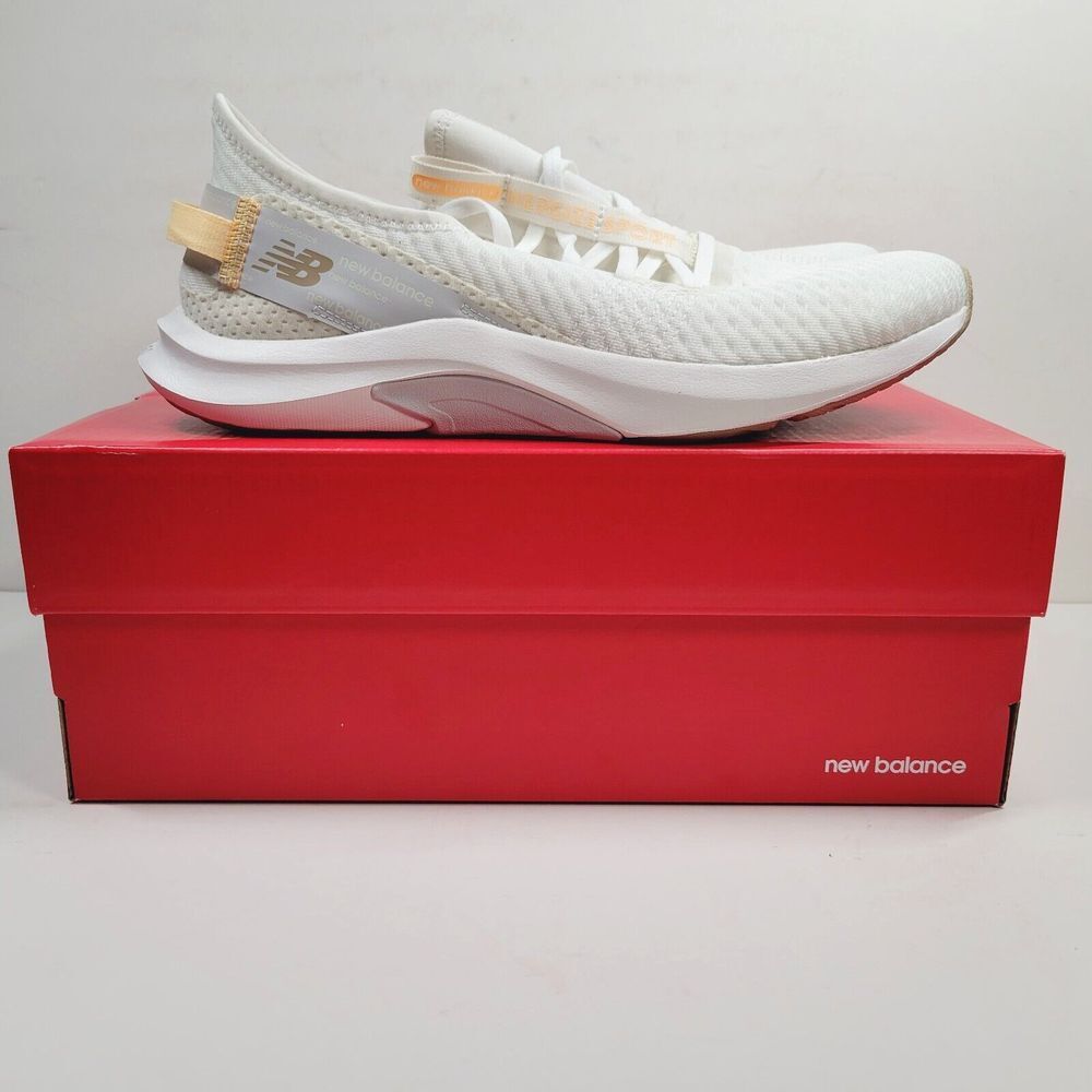 New Balance Shoes Womens 11 White Grey Dynasoft Nergize Sport V2 WNRGSCS2