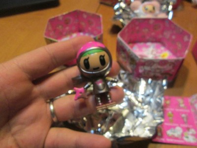 TOKIDOKI DONUTELLA AND HER SWEET FRIENDS SERIES 2 CHOCO NINJA COMPLETE LIST BOX