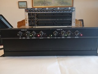 DBX Crossover 2 way Mono/3 Way Crossover.