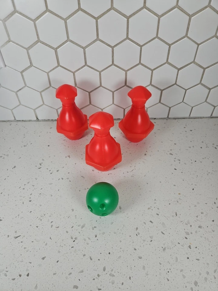 2005 WowWee Robosapien V2 Bowling Toys - Image 2 of 4