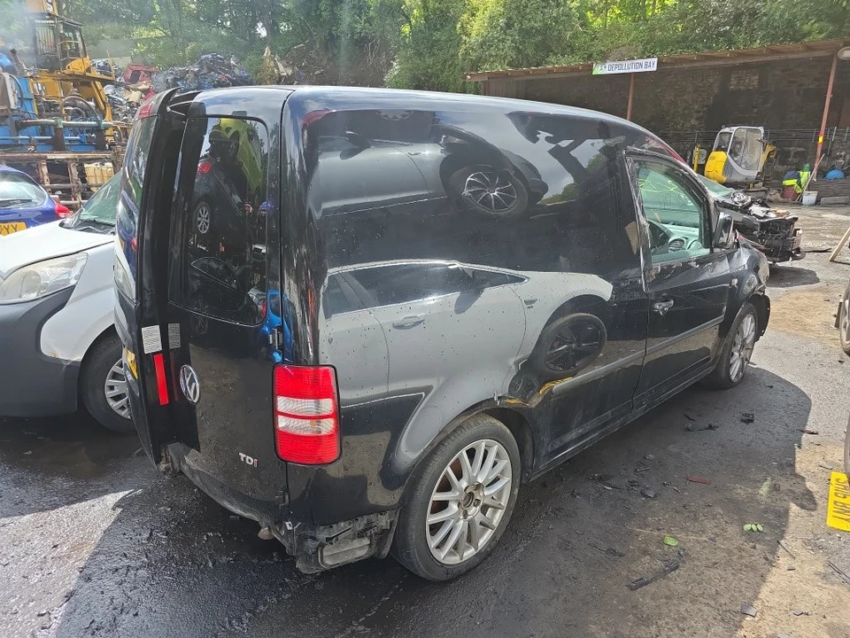 Cuadro de instrumentos Volkswagen Caddy Mk3 C20 Tdi 2010-2015  Foto 3 de 4