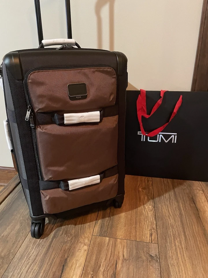 NEW set Tumi Lyndon SHORT TRIP Exp. 4 Wheel case + Charge Duffel -Copper/Gray - Image 4 of 4