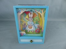 Ancienne boite a musique lapin animé qui danse , testé OK