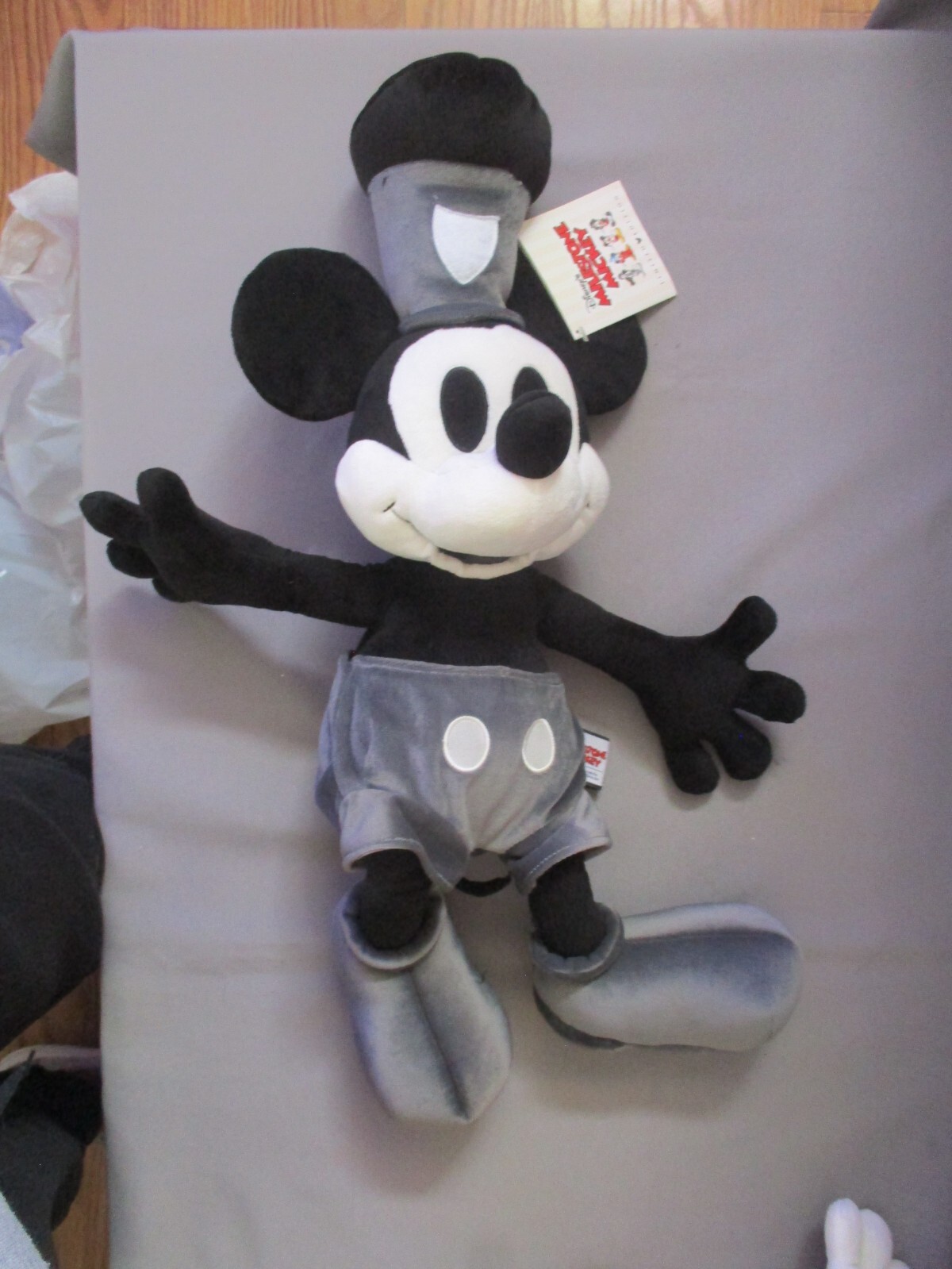 Picture 6 of 24