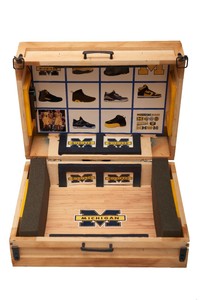 custom sneaker box