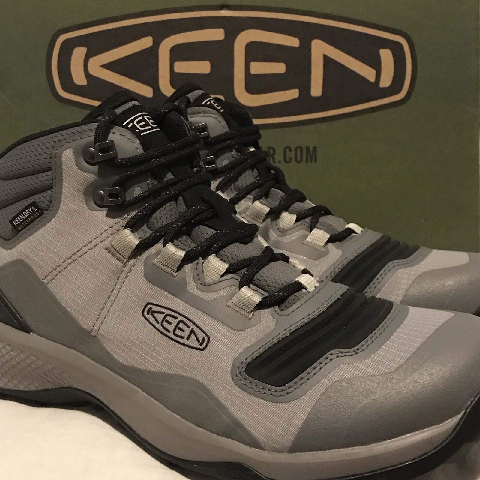 Stivali da trekking veloci impermeabili NUOVI KEEN da uomo taglia 8 5 M Tempo Flex 1024855