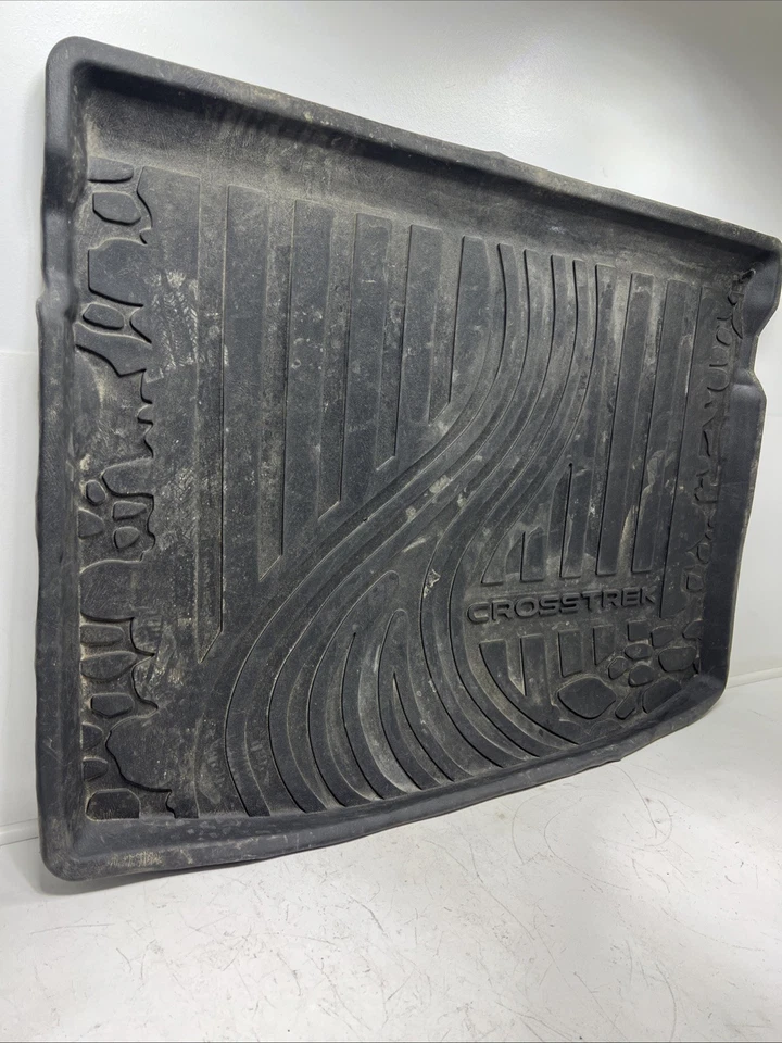 2024 SUBARU XV CROSSTREK OEM ALFOMBRILLA MALETERO TRASERO GOMA NEGRA TODO TIPO DE CLIMA Foto 2 de 3