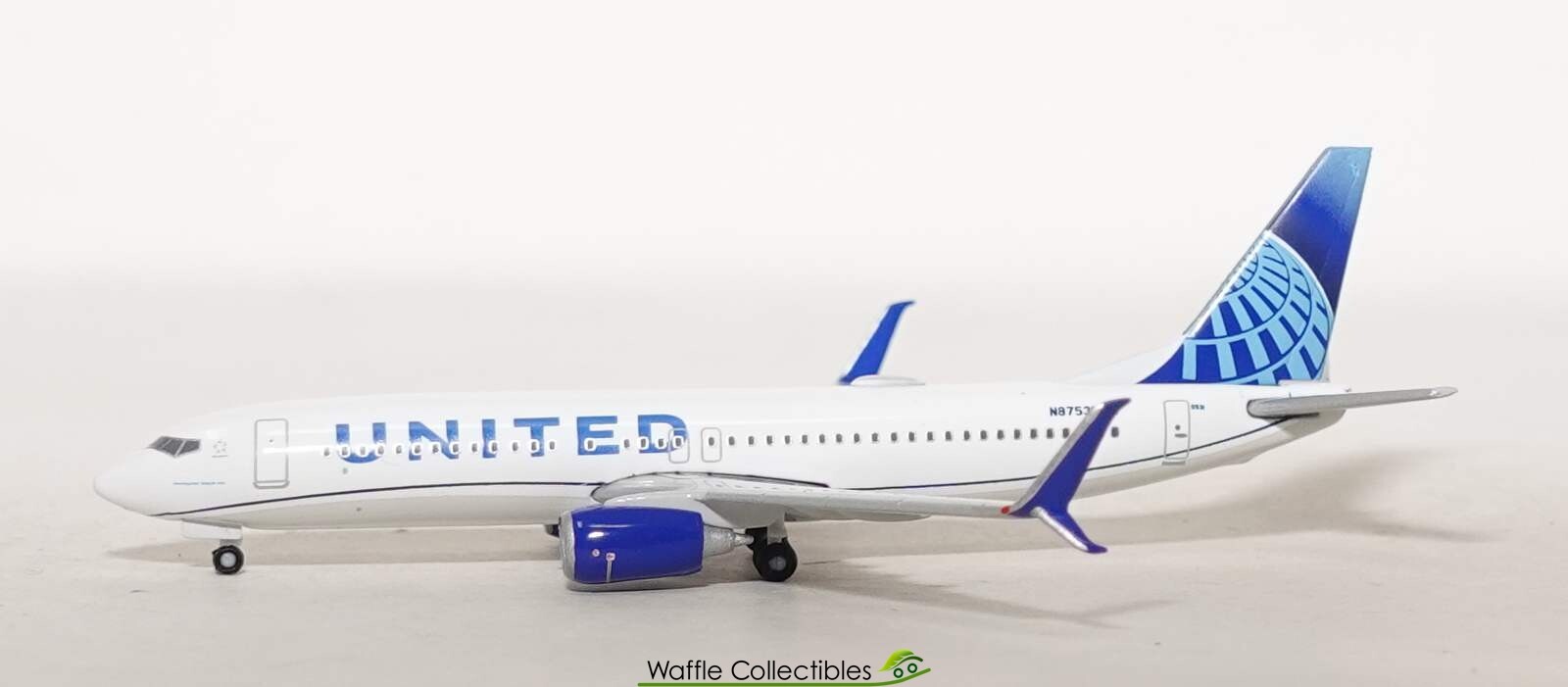 1:500 Herpa Wings United Airlines B 737-800 N87531 89013 533744-001 Airplane