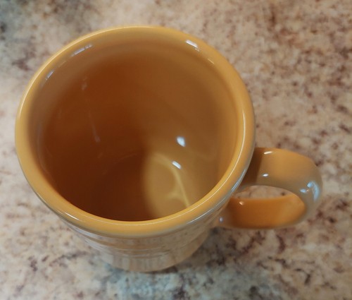 Longaberger pottery mug, "butternut" color, Woven Traditions pattern - Picture 2 of 3