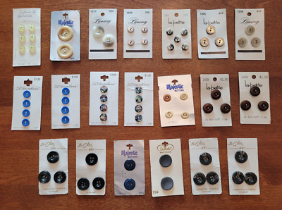 Lot 4 - 20 Vintage Complete Carded Button Sets Lansing, Le Chic, LaMode More